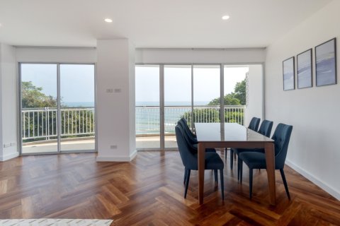 Condo in Hua Hin, Thailand, 3 bedrooms  № 168791 - photo 4