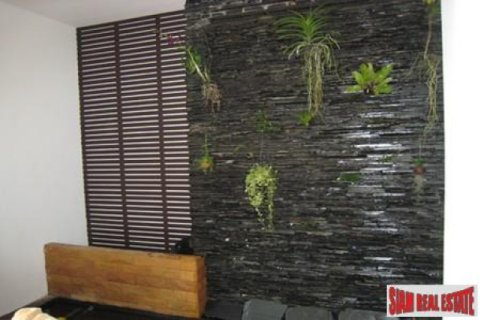 Villa in Phuket, Thailand 3 bedrooms № 202458 - photo 5