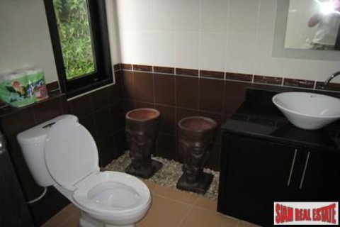 Villa in Phuket, Thailand 3 bedrooms № 202458 - photo 4
