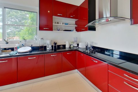 Villa in Hua Hin, Thailand 4 bedrooms № 167986 - photo 15