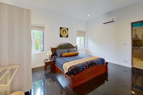 Villa in Hua Hin, Thailand 4 bedrooms № 167986 - photo 9