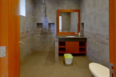 Villa in Hua Hin, Thailand 4 bedrooms № 167986 - photo 6