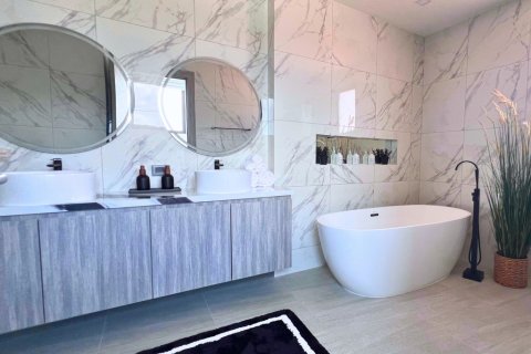 Вилла в Паттайе, Таиланд с 3 спальнями  № 167051 - фото 21