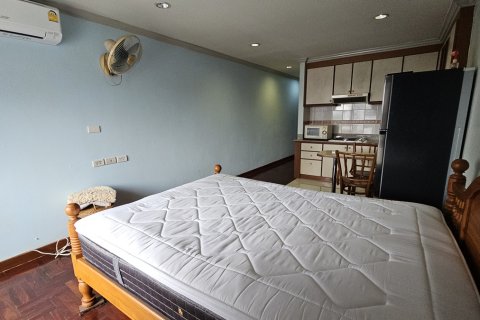 Condo à Khlong Toei, Bangkok, Thaïlande, 1 chambre  № 205727 - photo 7