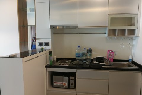 Condo à Huai Khwang, Bangkok, Thaïlande, 1 chambre № 200591 - photo 12