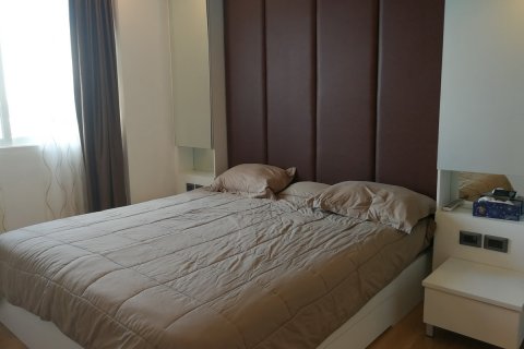 Condo à Huai Khwang, Bangkok, Thaïlande, 1 chambre № 200592 - photo 3