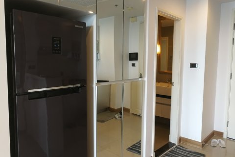 Condo à Huai Khwang, Bangkok, Thaïlande, 1 chambre № 200592 - photo 8