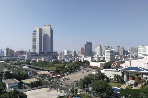 Condo à Huai Khwang, Bangkok, Thaïlande, 1 chambre № 200592 - photo 13