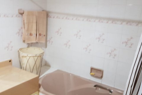 Condo à Watthana, Bangkok, Thaïlande, 3 chambres № 200590 - photo 5