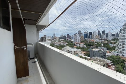 Condo à Watthana, Bangkok, Thaïlande, 3 chambres № 200590 - photo 29
