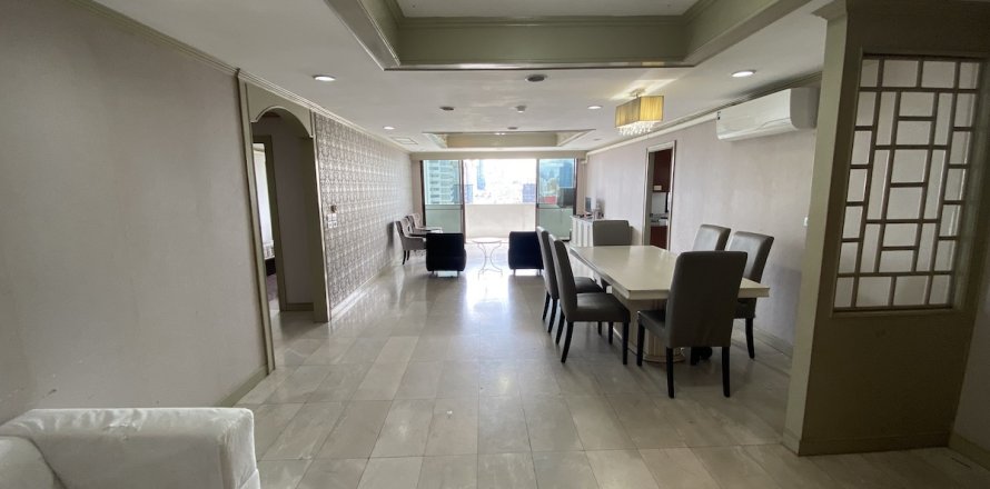 Condo à Watthana, Bangkok, Thaïlande, 3 chambres № 200590