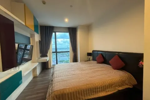 Studio dans le Condo à Phra Khanong, Bangkok, Thaïlande  № 153279 - photo 1