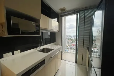 Studio dans le Condo à Phra Khanong, Bangkok, Thaïlande  № 153279 - photo 4