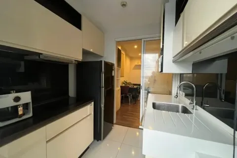 Studio dans le Condo à Phra Khanong, Bangkok, Thaïlande  № 153279 - photo 13