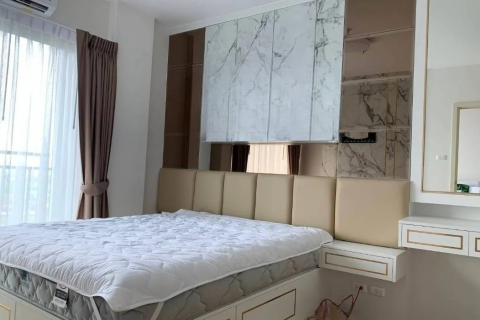 Кондоминиум с 2 спальнями в Хуай Кванге, Бангкок, Таиланд № 153281 - фото 2