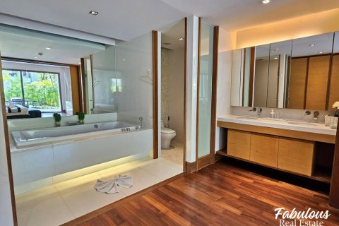 Condo sur Naithon Beach, Thaïlande, 3 chambres № 179212 - photo 21