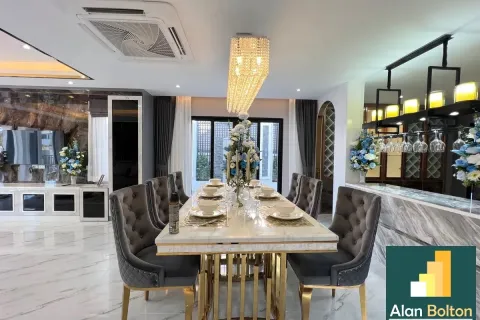 Casa de 4 dormitorios en Pattaya, Tailandia № 211421 - foto 8