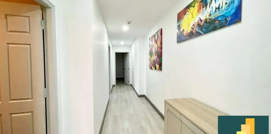 Condominio de 2 dormitorios en Pattaya, Tailandia № 211422