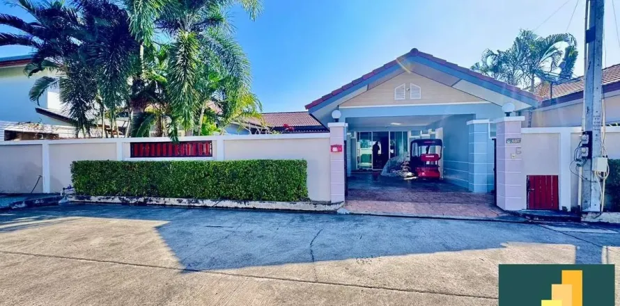 Casa de 3 dormitorios en Pattaya, Tailandia № 211424