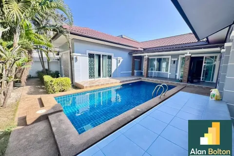Casa de 3 dormitorios en Pattaya, Tailandia № 211424 - foto 3