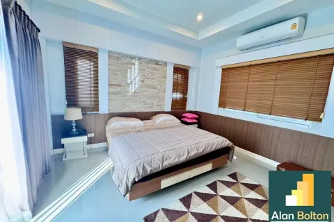 Casa de 3 dormitorios en Pattaya, Tailandia № 211424 - foto 18