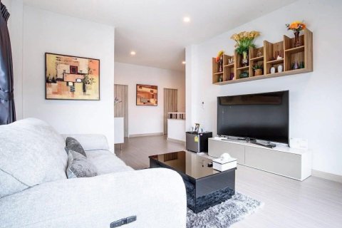 Villa in Pattaya, Thailand 4 bedrooms № 160190 - photo 4