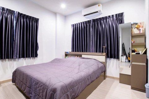Villa in Pattaya, Thailand 4 bedrooms № 160190 - photo 22