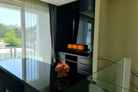 Villa in Pattaya, Thailand 5 Schlafzimmer № 170340 - Foto 10