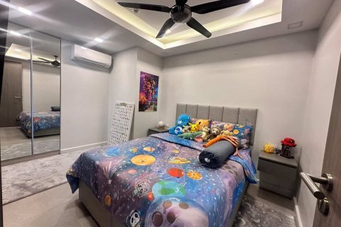 Condo in Pattaya, Thailand, 3 bedrooms № 154024 - photo 8