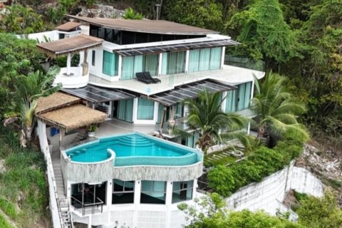 Villa in Ko Samui, Thailand 4 bedrooms № 162064 - photo 2