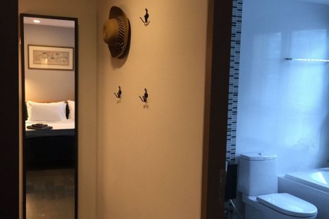 Кондоминиум с 2 спальнями в Клонг Тоэй, Бангкок, Таиланд № 162068 - фото 7