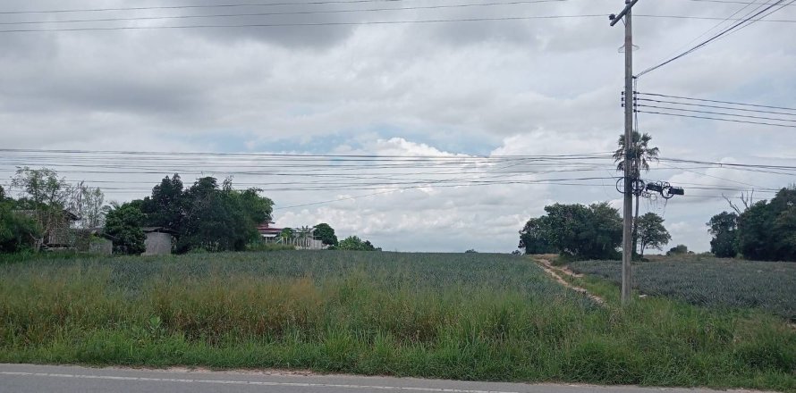 Land in Rayong, Thailand 38400 sq.m. № 159223