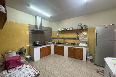 Дом в Паттайе, Таиланд с 4 спальнями  № 136629 - фото 4