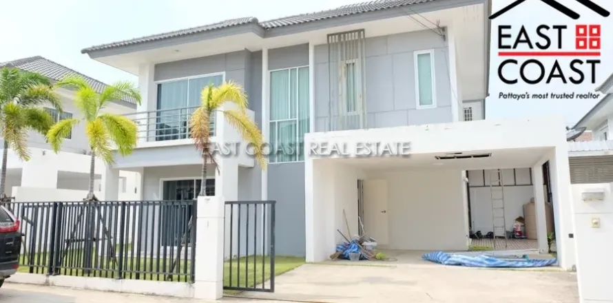 Casa de 3 dormitorios en Pattaya, Tailandia № 213188