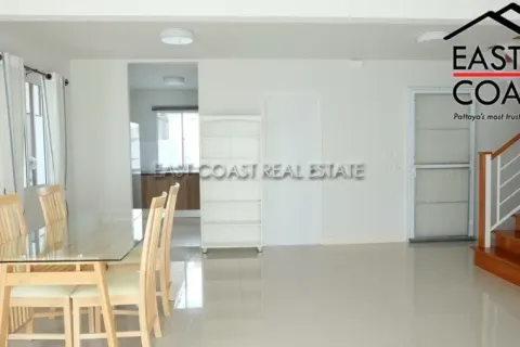 Casa de 3 dormitorios en Pattaya, Tailandia № 213188 - foto 5
