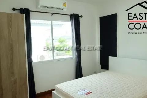 Casa de 3 dormitorios en Pattaya, Tailandia № 213188 - foto 16