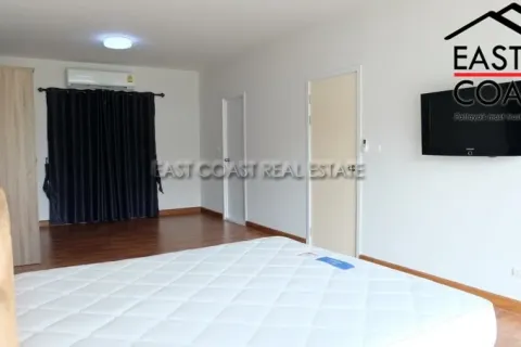 Casa de 3 dormitorios en Pattaya, Tailandia № 213188 - foto 13