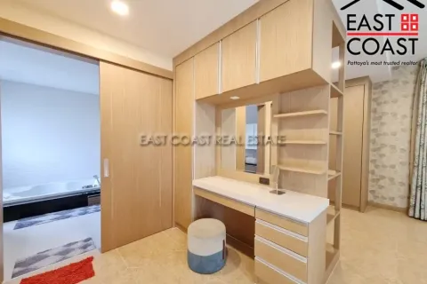 Casa de 4 dormitorios en Pattaya, Tailandia № 213191 - foto 21