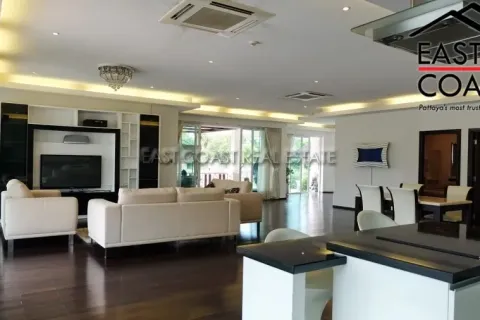 Casa de 3 dormitorios en Pattaya, Tailandia № 213189 - foto 9