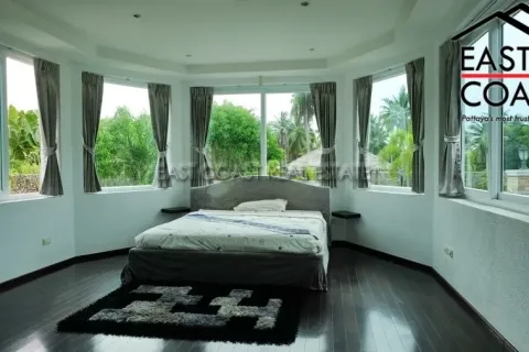 Casa de 3 dormitorios en Pattaya, Tailandia № 213189 - foto 13