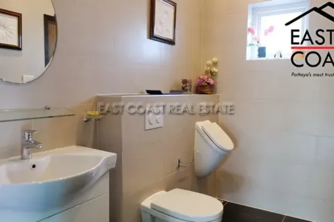 Casa de 3 dormitorios en Pattaya, Tailandia № 213189 - foto 30