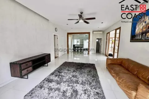 Casa de 2 dormitorios en Pattaya, Tailandia № 213186 - foto 3