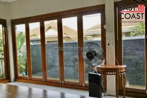 Casa de 2 dormitorios en Pattaya, Tailandia № 213186 - foto 5