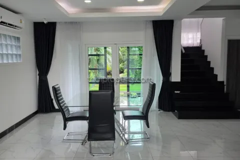 Casa de 3 dormitorios en Pattaya, Tailandia № 213187 - foto 19