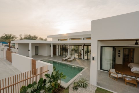 Villa in Hua Hin, Thailand 3 bedrooms № 168336