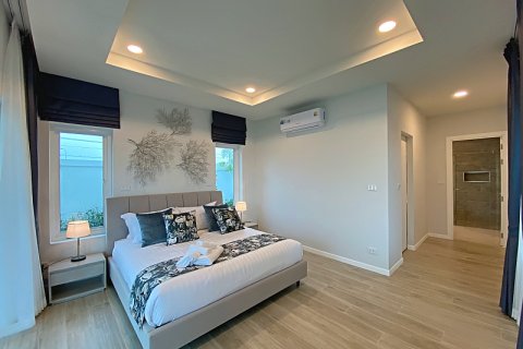 Villa in Hua Hin, Thailand 3 bedrooms № 168298 - photo 24