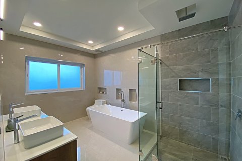 Villa in Hua Hin, Thailand 3 bedrooms № 168298 - photo 25