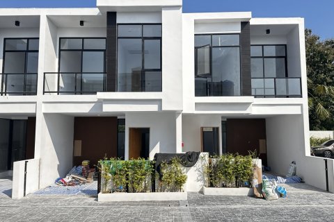 Вилла в Паттайе, Таиланд с 4 спальнями  № 118470 - фото 1