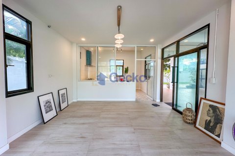 บ้านในพัทยา, ประเทศไทย 4 ห้องนอน № 196620 - รูปถ่าย 12