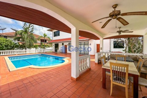 Maison à Pattaya, Thaïlande 4 chambres № 196622 - photo 8